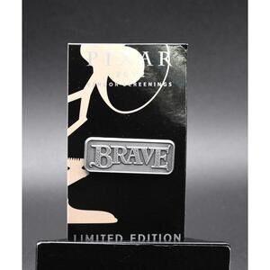 Disney  Pixar Studio Store Brave Logo LE Pin Merida Bears (C2)